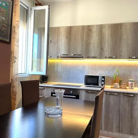 Apartment Summer